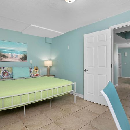 Latitude 26 Waterfront Resort And Marina フォートマイヤーズビーチ エクステリア 写真