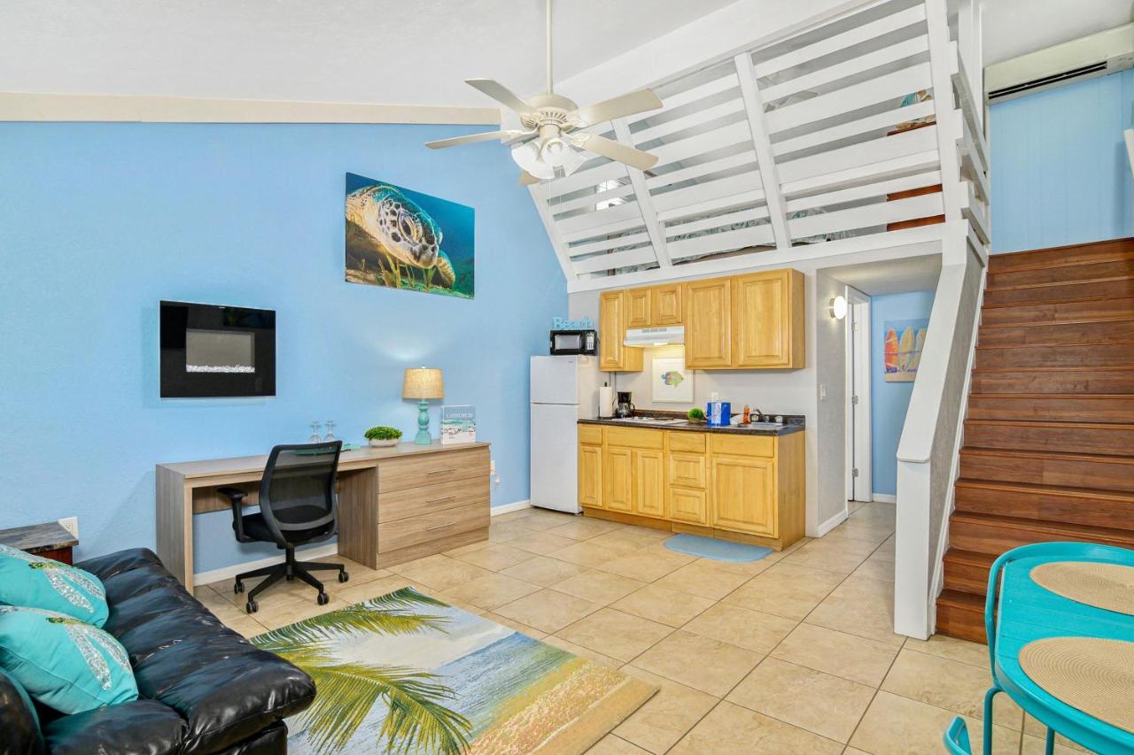Latitude 26 Waterfront Resort And Marina フォートマイヤーズビーチ エクステリア 写真