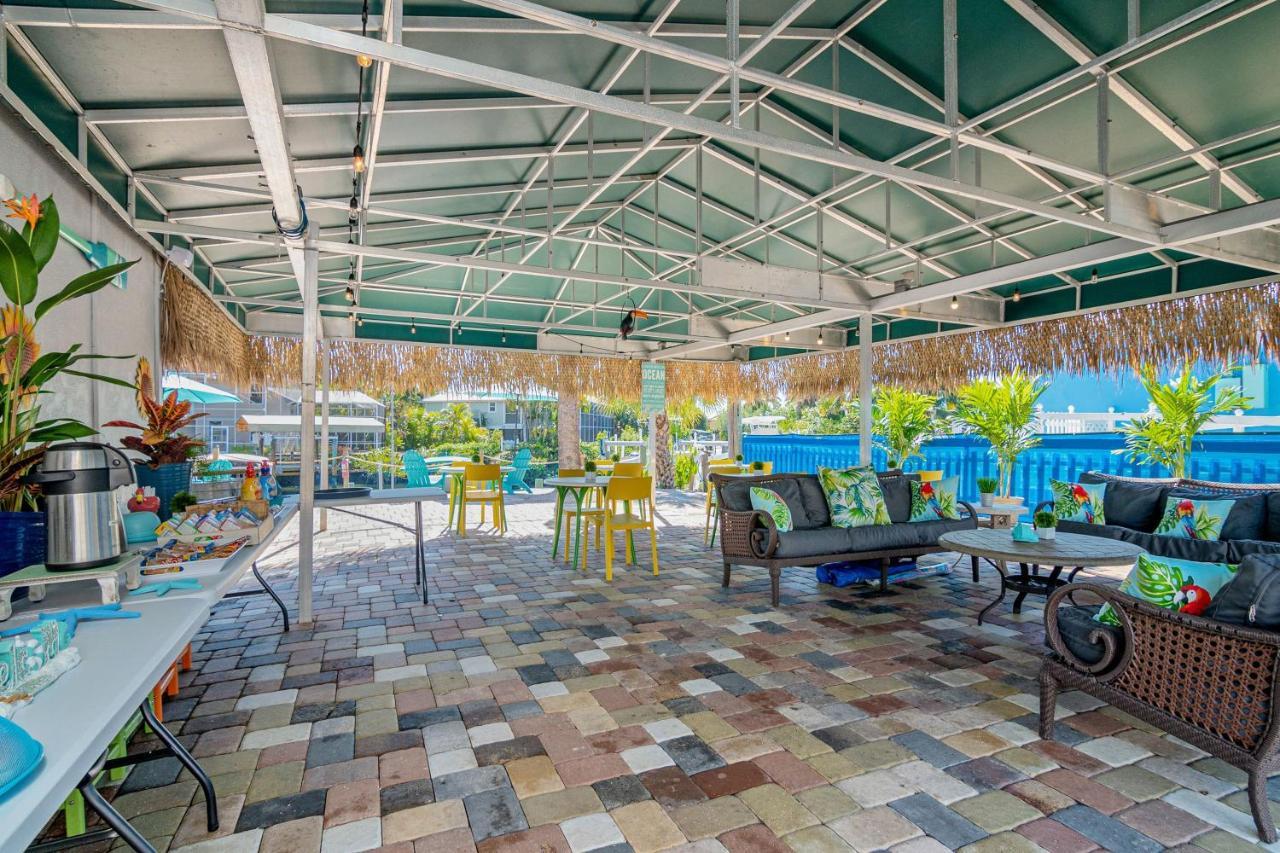 Latitude 26 Waterfront Resort And Marina フォートマイヤーズビーチ エクステリア 写真