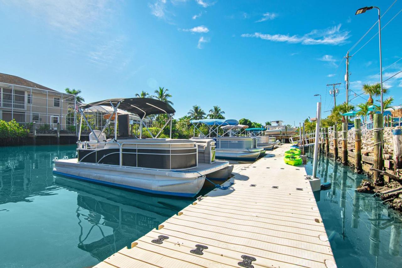 Latitude 26 Waterfront Resort And Marina フォートマイヤーズビーチ エクステリア 写真
