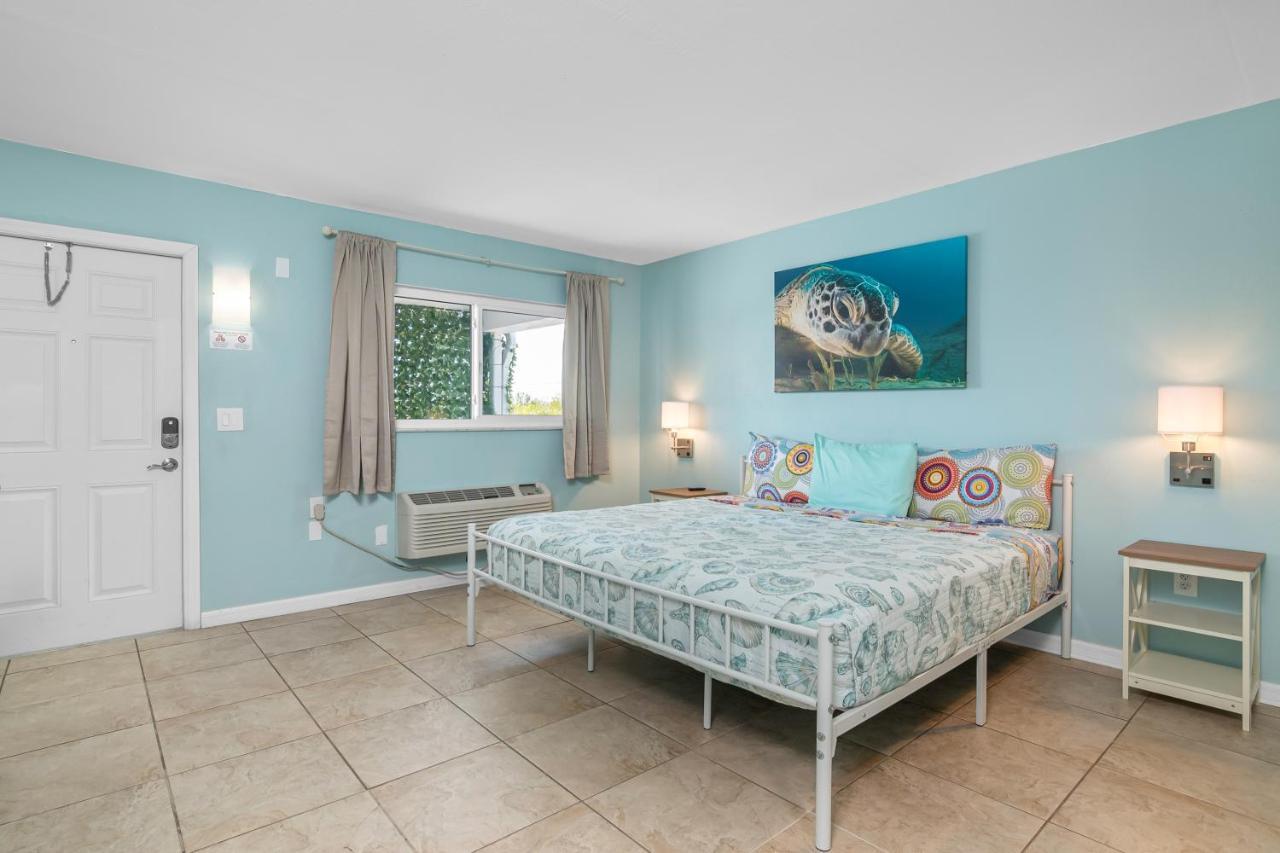 Latitude 26 Waterfront Resort And Marina フォートマイヤーズビーチ エクステリア 写真